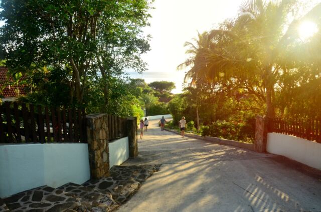 Sunset villa driveway_2