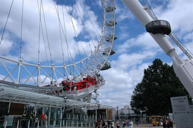 London Eye - capsule loading area