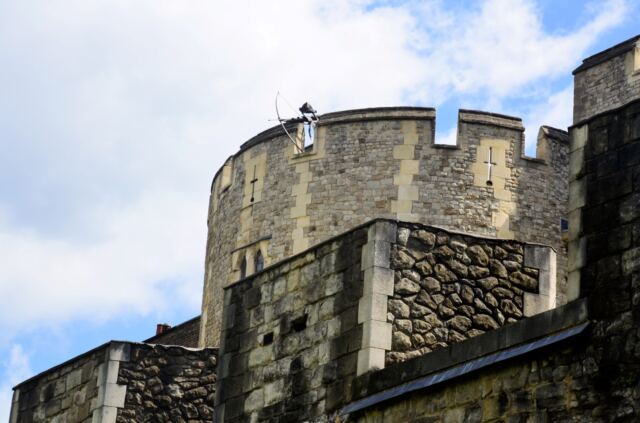 Archers atop the Tower of London battlements (2)