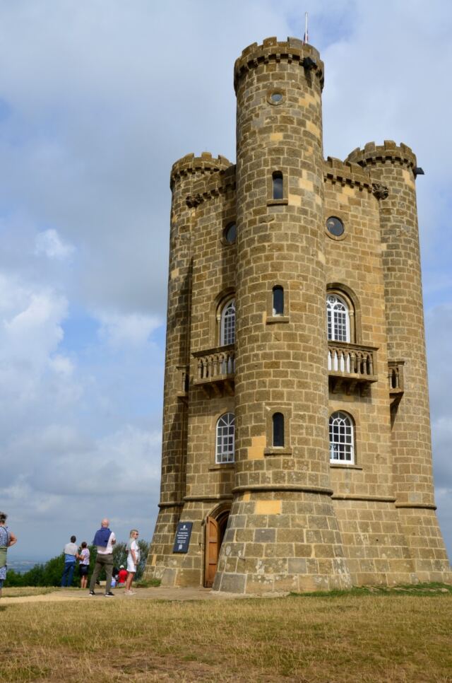 Broadway Tower (02)