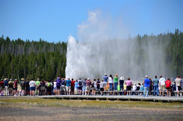 Bumblebee Geyser eruption