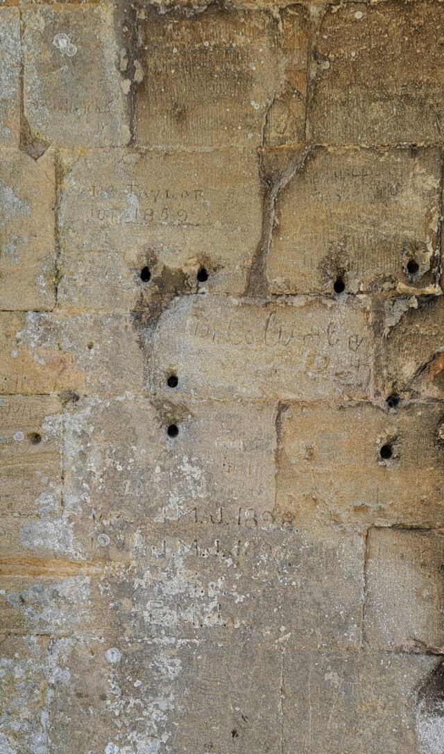 Hailes Abbey ruins (16)