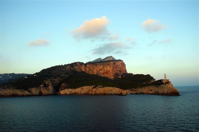Extreme end of Capri - and lighthouse