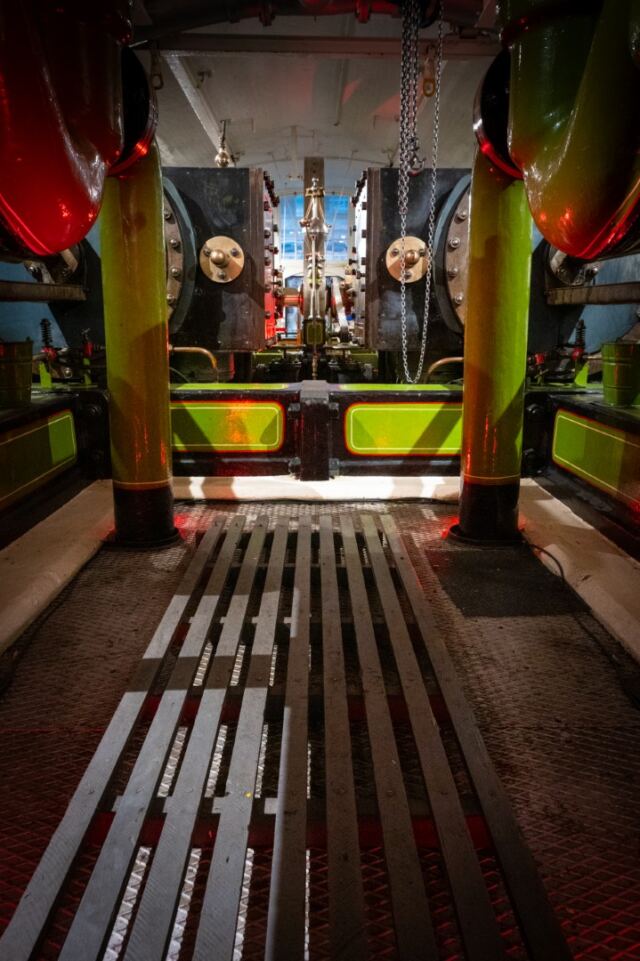 Tower Bridge engine room 02