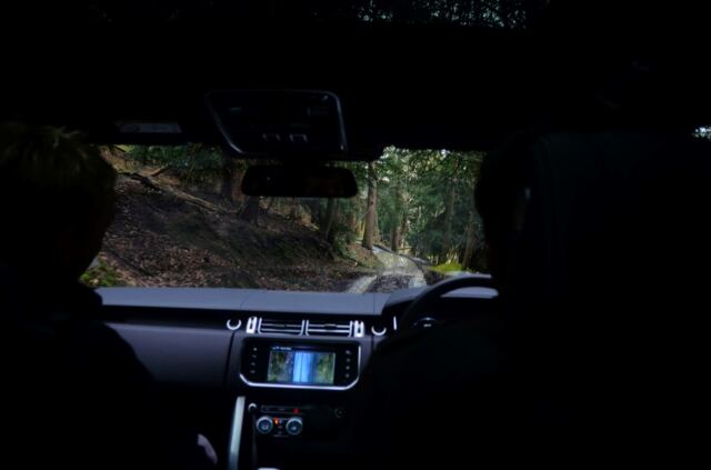Andrew - offroad behind the wheel of the Range Rover (14)