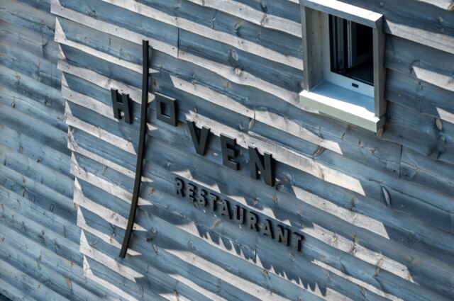 Hoven Restaurant 01