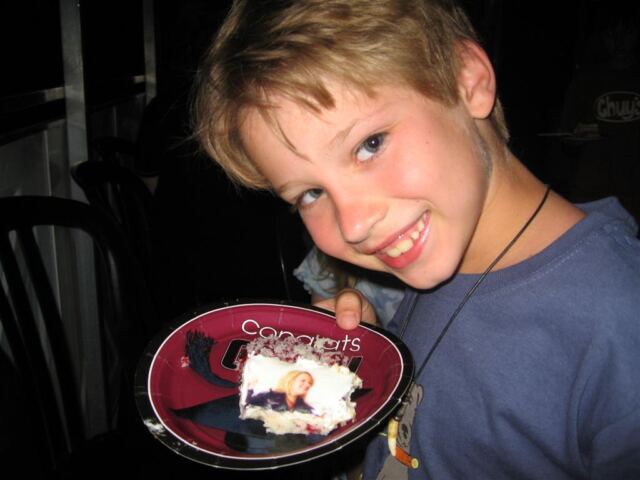 nick-and-melanie-s-cake-head