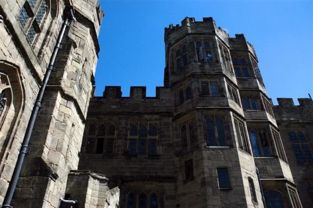 Warwick Castle towers (4)
