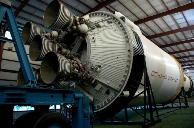 Saturn V (4)