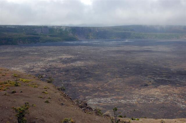Kilauea Caldera panorama (2)