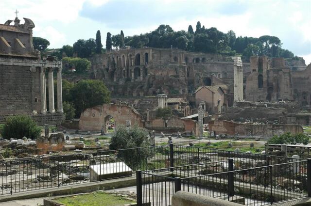Forum panorama