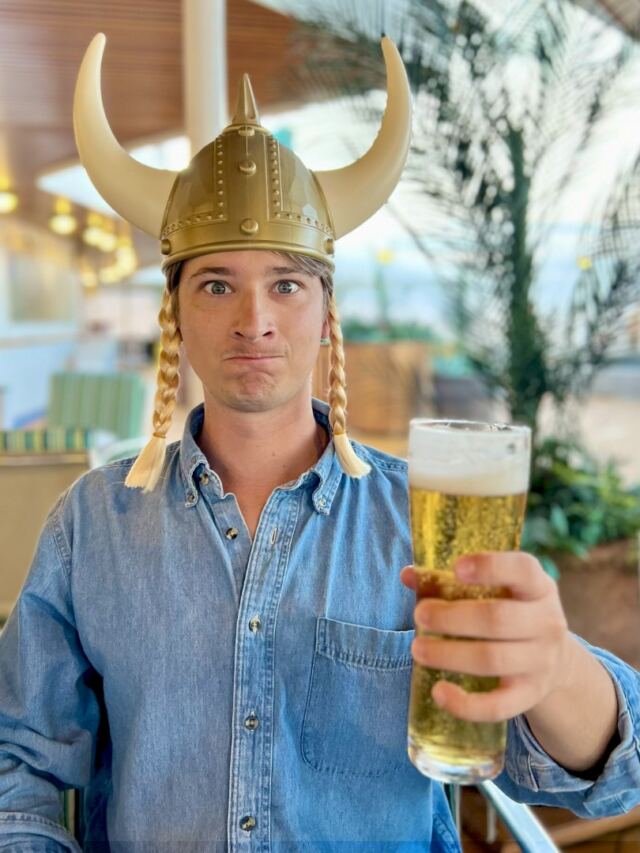 The Vikings 02
