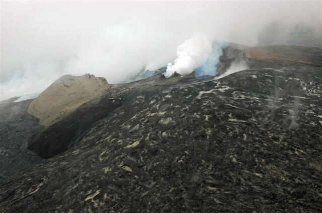 Approaching Pu'u O'o vent
