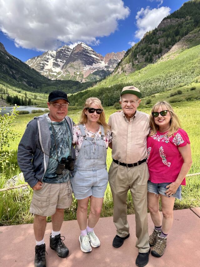 Opsahl siblings and Nampa at the Bells