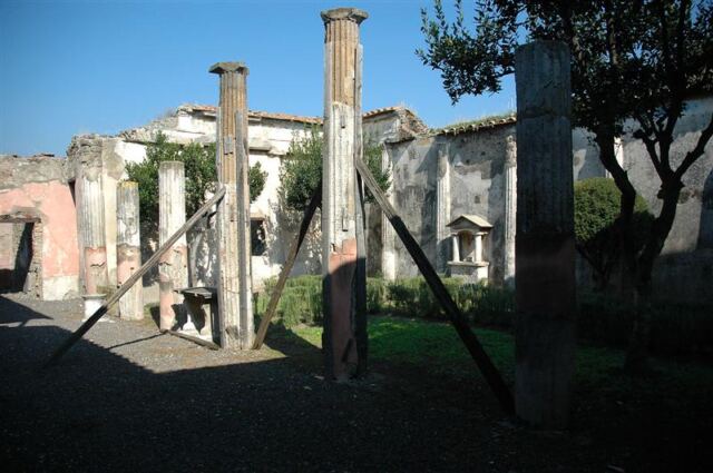 Pompeii - House of the Fawn (1)