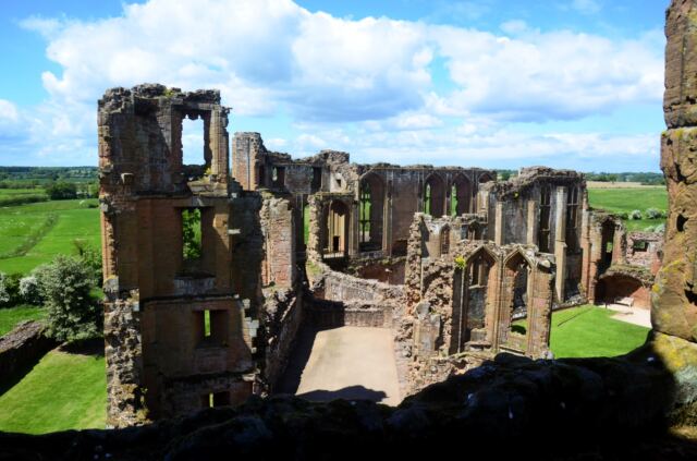 Kenilworth Castle - Leicester's Building 17