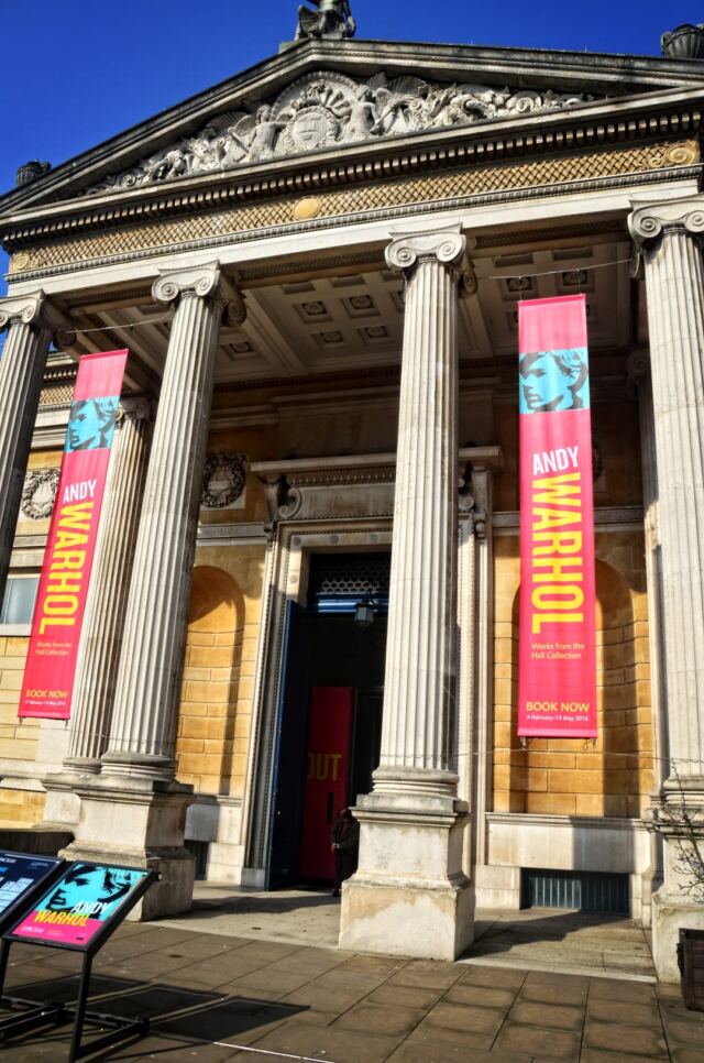 Ashmolean Museum entrance