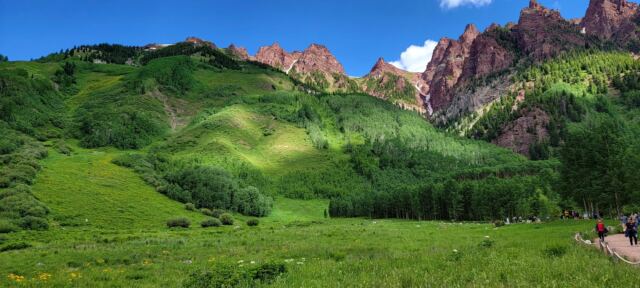 Maroon Bells - surrounding hills 03