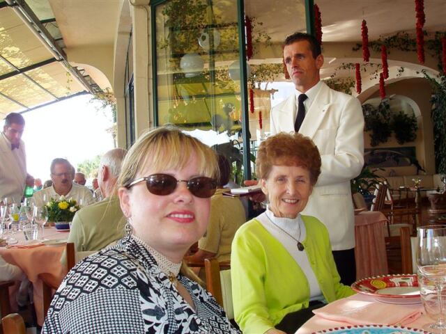 PO - Kathy and Geri at lunch