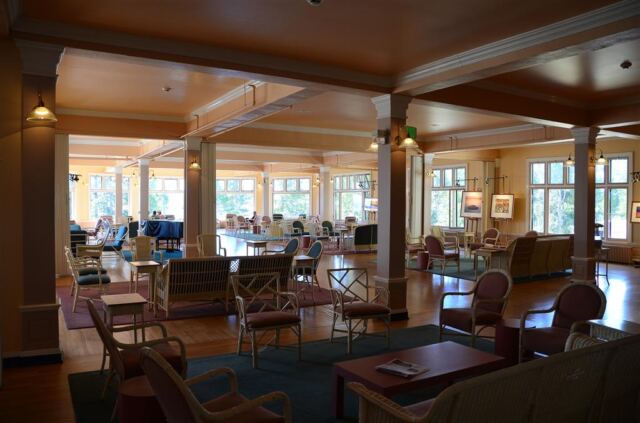 Lake Yellowstone Hotel - interior (2)