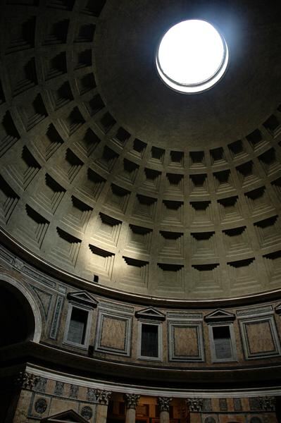 Pantheon Oculus sunbeam (1)