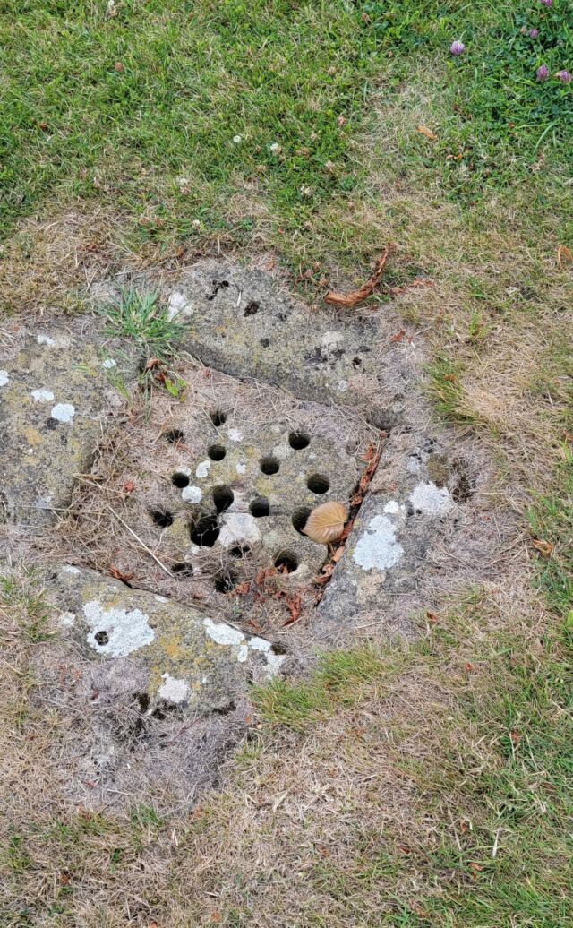 Hailes Abbey ruins (34)