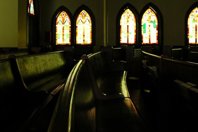 Inside Waioli Huiia Church (3)