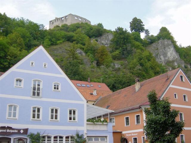 castle-above-village
