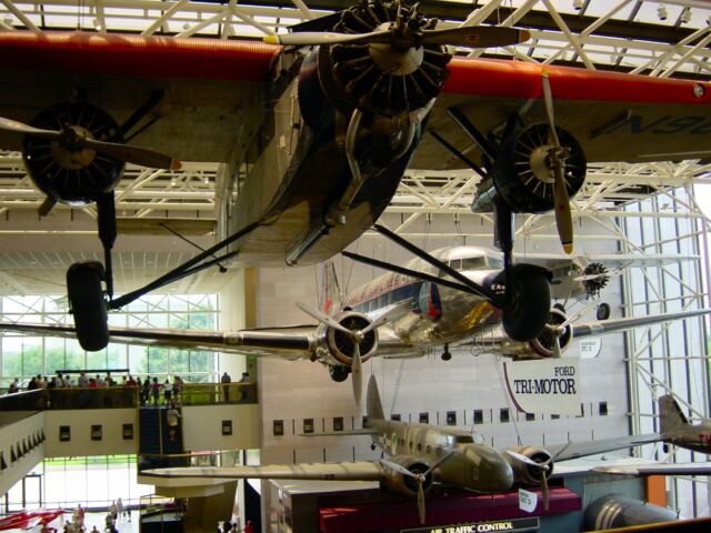 ford-tri-motor-and-dc3