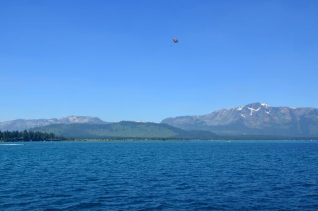 Tahoe parasailers 02