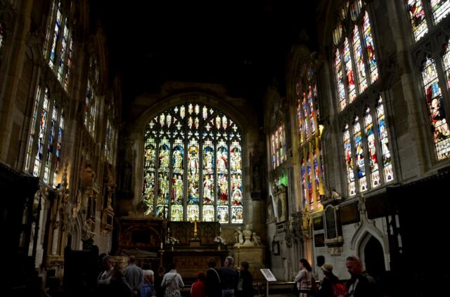 holy-trinity-church-stratford-upon-avon-interior-3