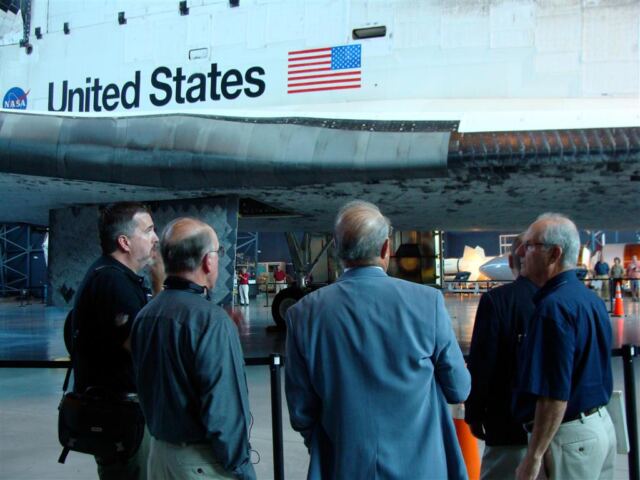 Roger talks with some of the NASM Docents about Discovery