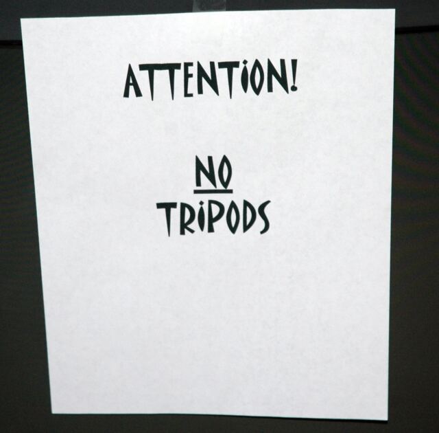 attention-no-tripods