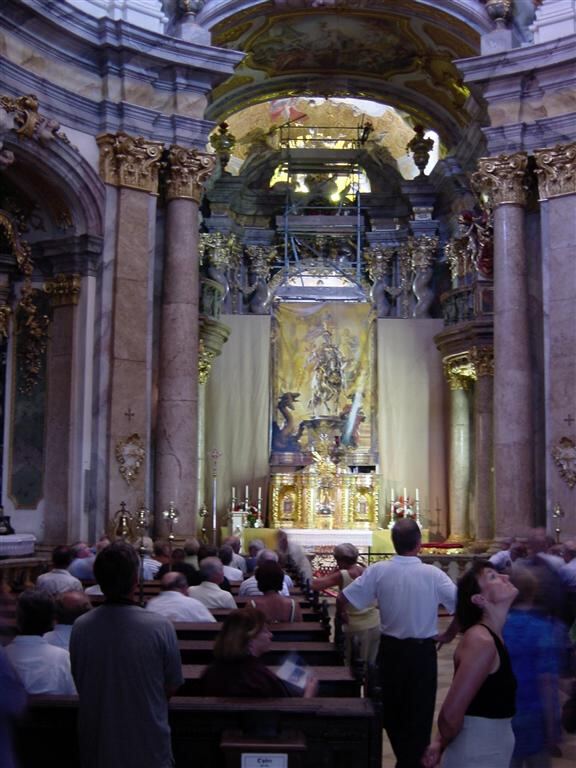 looking-into-monastery-at-weltenburg