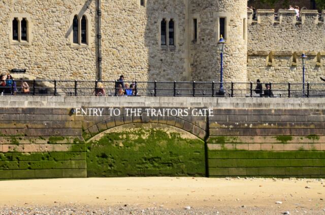Traitor's Gate from the Thames (1)