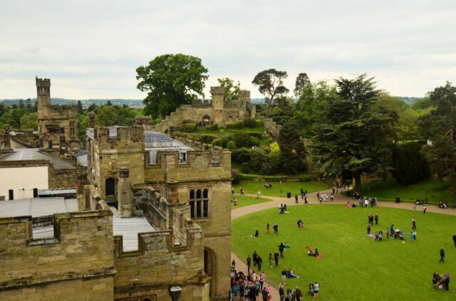 Warwick Castle - HELLO PEASANTS! 2