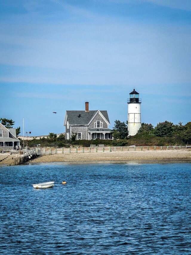 Sandy Neck Lighthouse 02