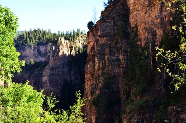 Cliffs overlooking Hanging Lake (5)