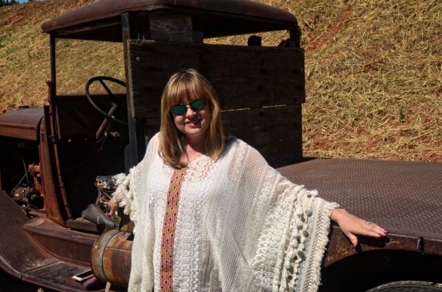 Boeger Winery - old truck 03