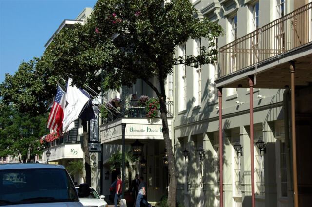 Bienville House Hotel