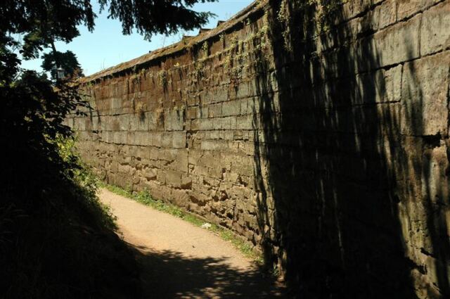 Warwick outer wall