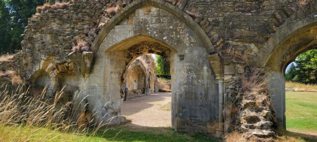 Hailes Abbey ruins (14)
