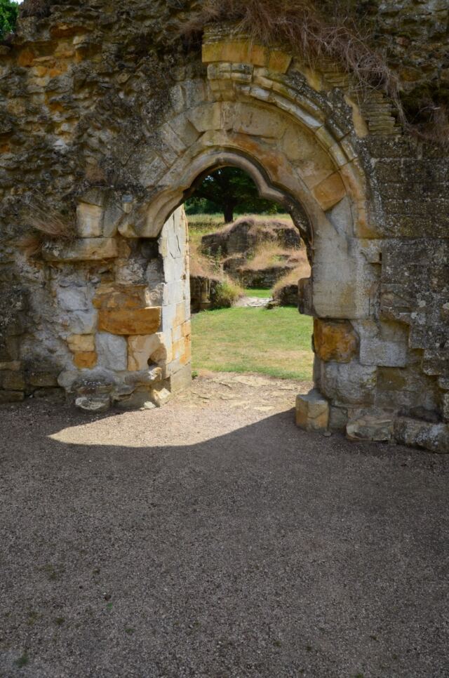 Hailes Abbey ruins (60)