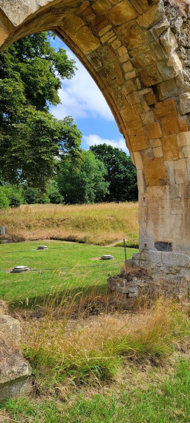 Hailes Abbey ruins (11)