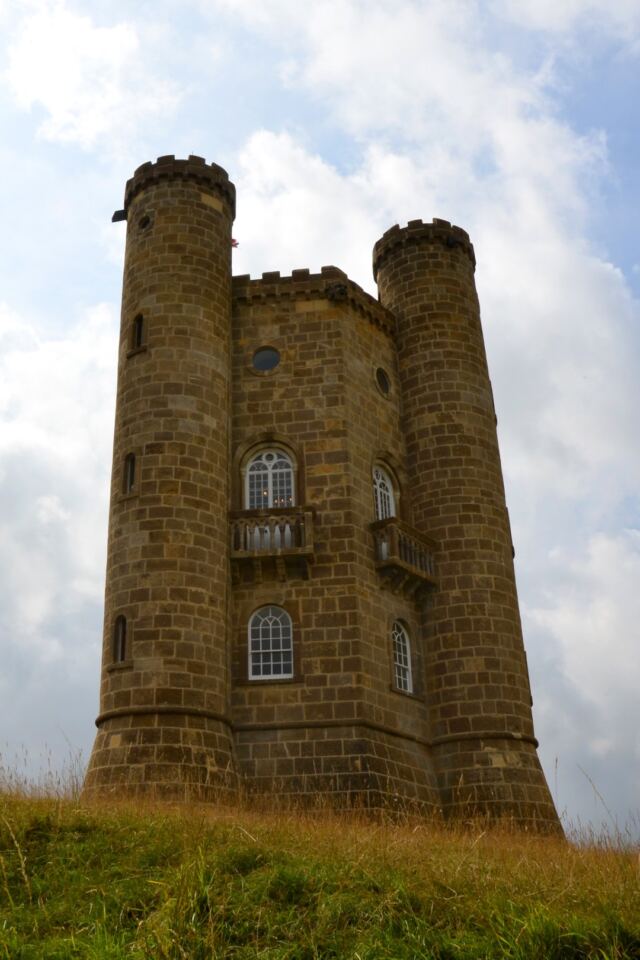 Broadway Tower (05)