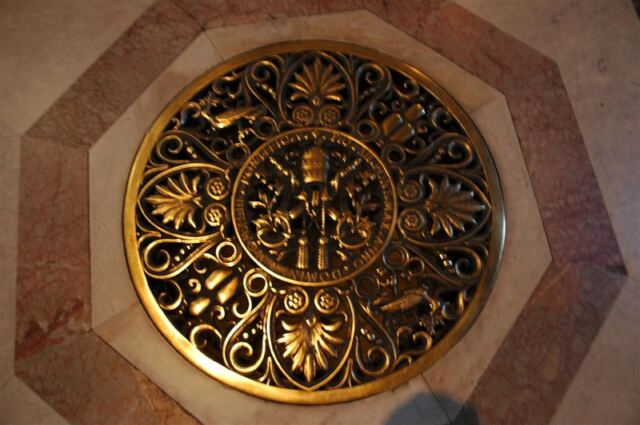 Gold seal on floor - you can see the tombs below