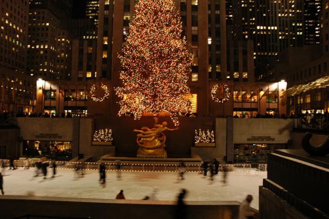 Skaters at Rockefeller Center