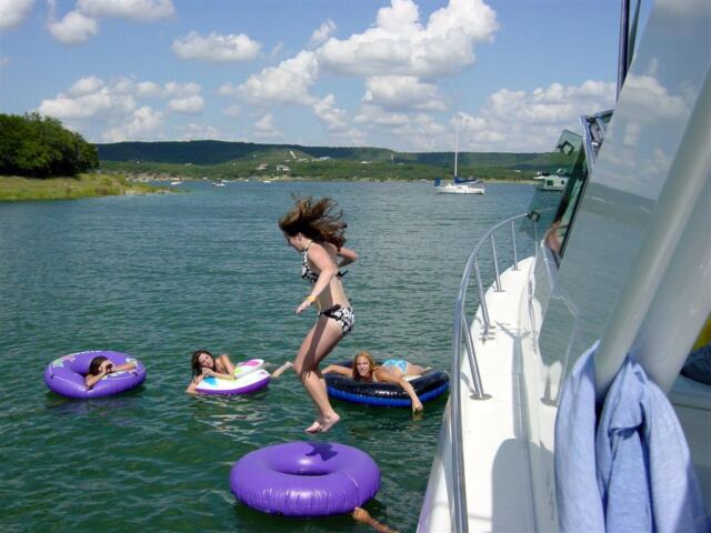 lake-travis-olympic-float-diving