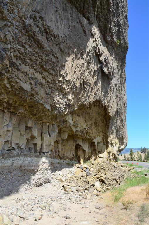 Sheer roadside cliff - cool rock formation (4)