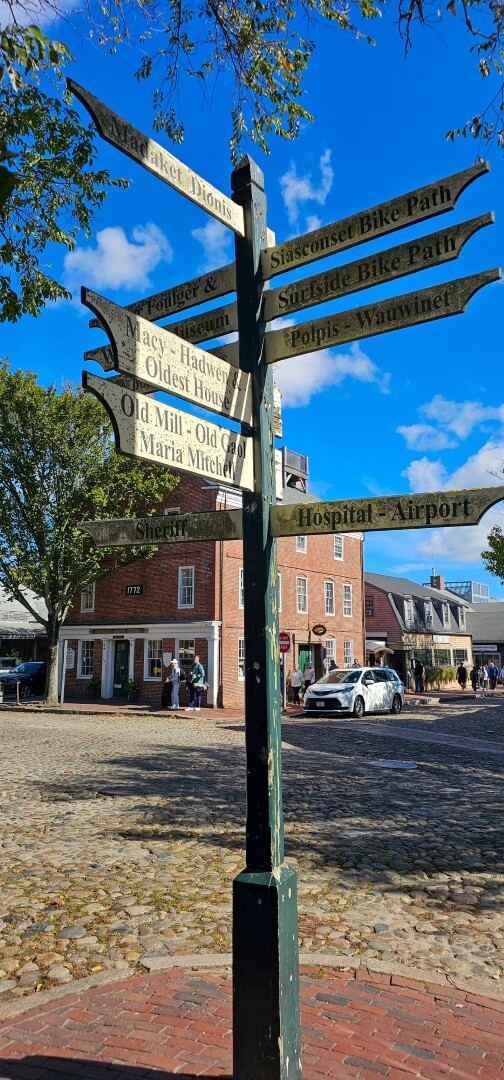 Nantucket streetsign